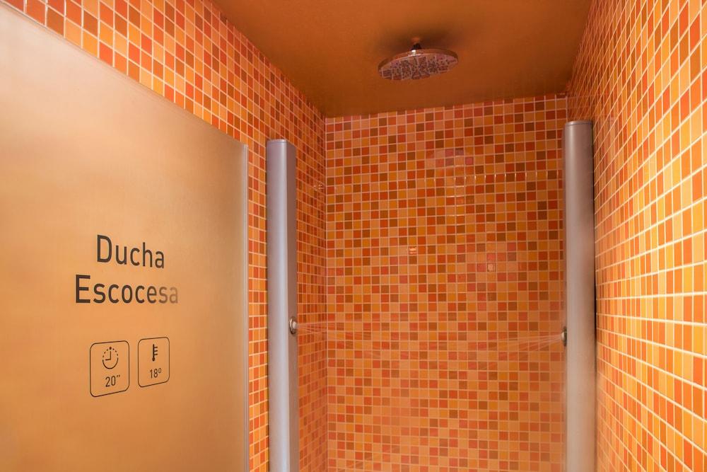 Eurostars Rey Fernando Hotel Zaragoza Ngoại thất bức ảnh